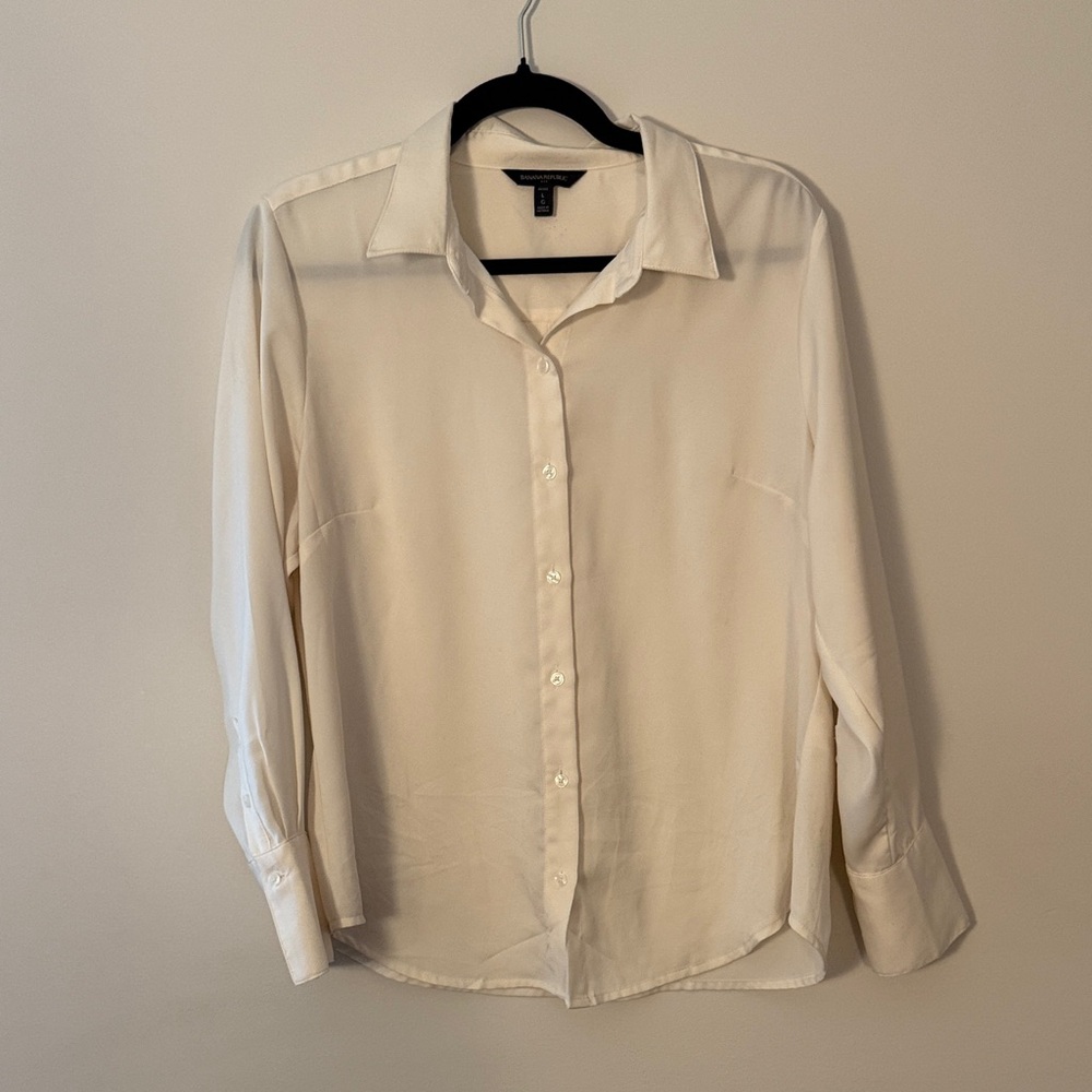 Banana Republic Women's Cream Blouse